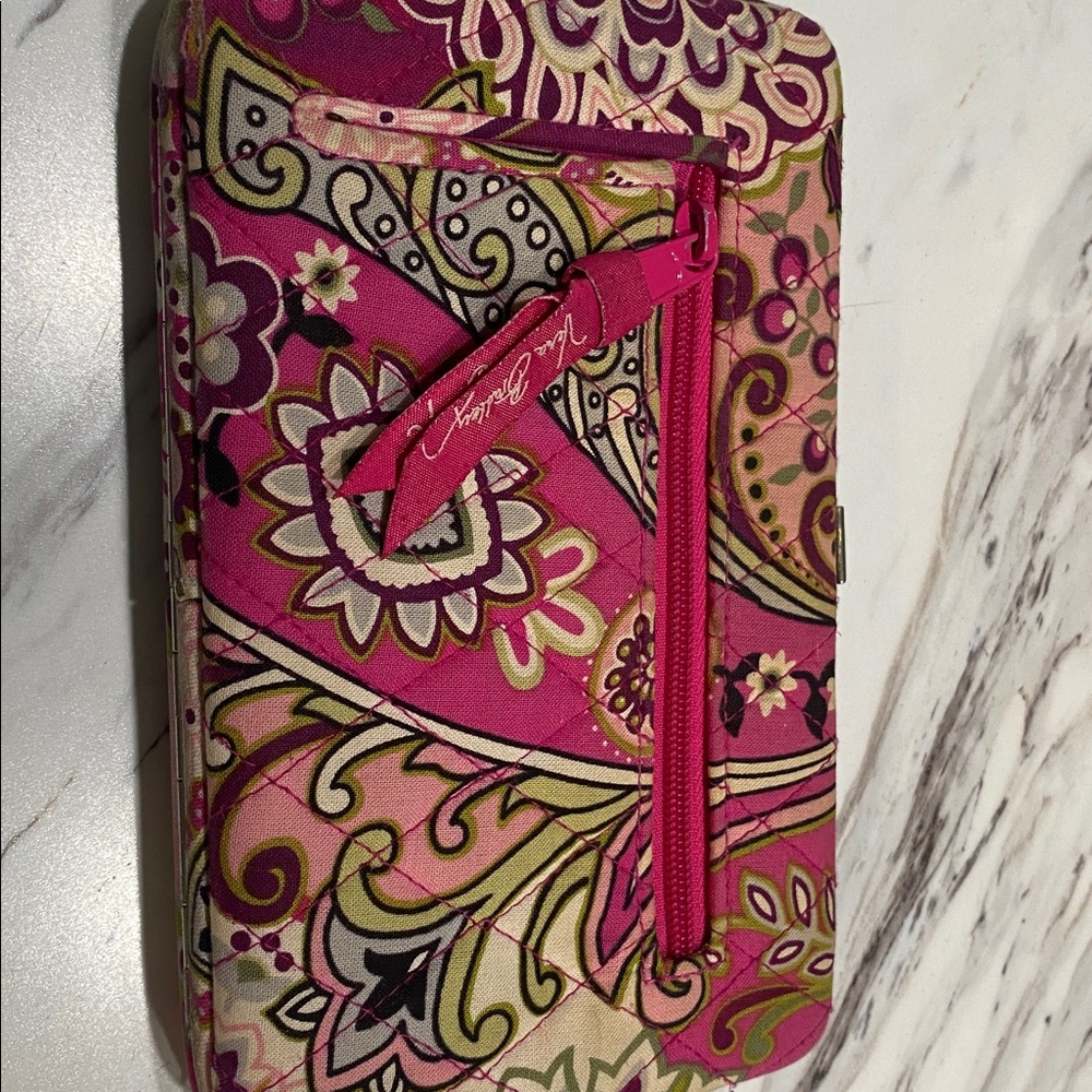 Vera Bradley retired hard case wallet Vibrant Pink Paisley